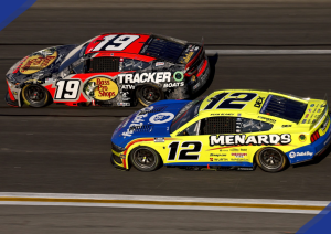 Sbs Ryan Blaney Favorite To Win Nascar Straight Talk Wireless 500